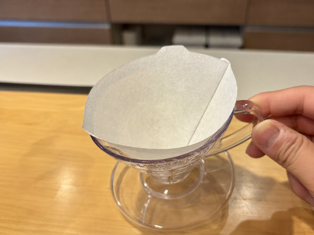 HARIO V60にセットしたペーパーフィルター